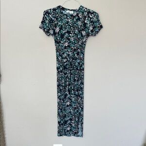 Amour Vert Teal, White & Black Floral Short-Sleeve Maxi Dress